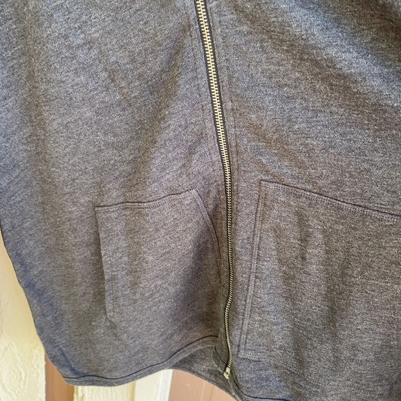 Gap NWT Sweatshirt - Picture 4 of 6